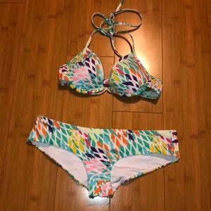 Victoria’s Secret bikini